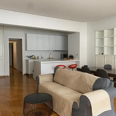 Apartment in Fancy Athenian Neighbourhood
