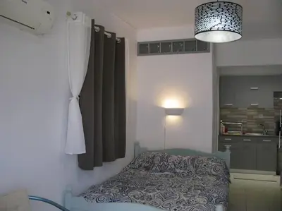 Gallery image of Όμορφο διαμέρισμα με μπαλκόνι στη Σαρωνίδα in Saronida