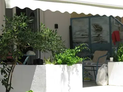 Gallery image of Όμορφο διαμέρισμα με μπαλκόνι στη Σαρωνίδα in Saronida