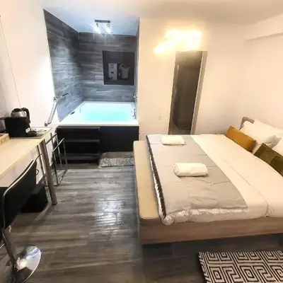 Romantic Suite&GRANT Jacuzzi