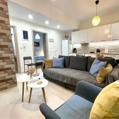 Elegant & Modern Flat Near Panathenaic Stadium
