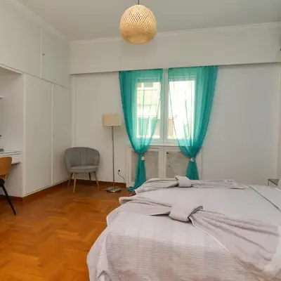 Athens central studio in front of Syntagma metro