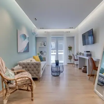 Deluxe Urban 2BR Apt by Nat. Archaelogical Museum