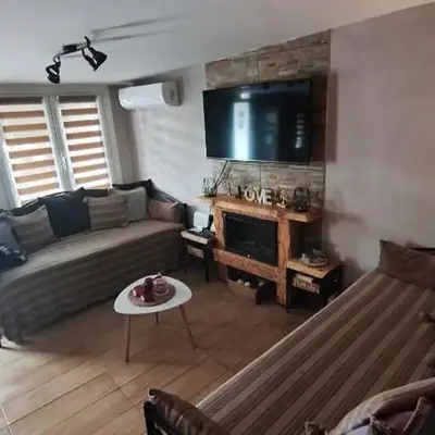 Zoe garden home