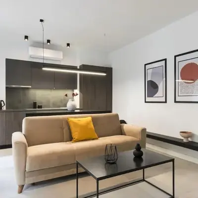 Academy Elegant Apartment #101