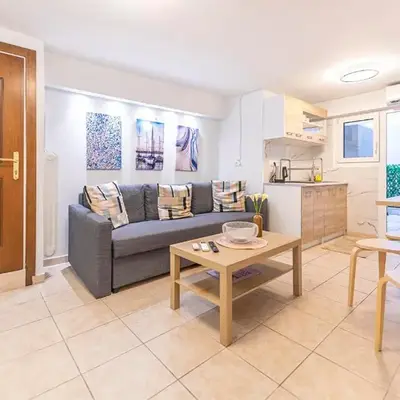Flat with patio near Acropolis & Herodion