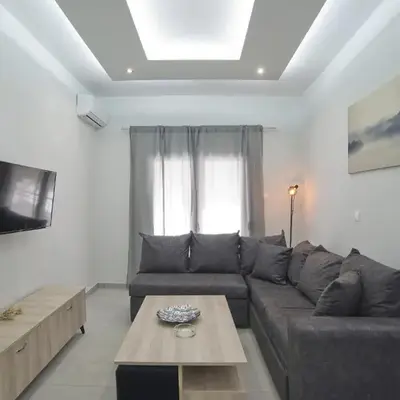 Sofia's Home Piraeus Modern