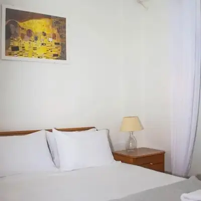 Cozy Athens Hideaway