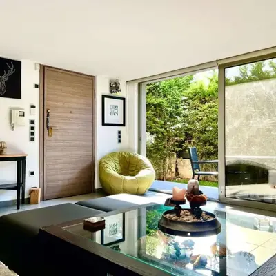 Glyfada's Luxury Apartment