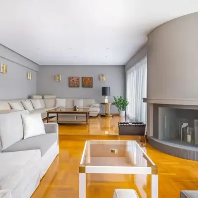 The HostMaster Luminous Elite Estate