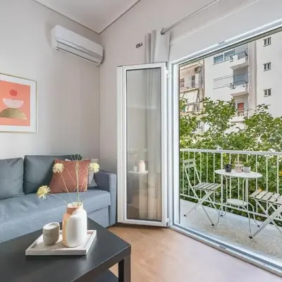 Comfortable Apartment In Athens