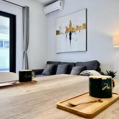 Chic Getaway Near Stavros Niarchos