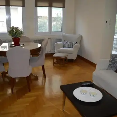 Classy apt. Sokratous