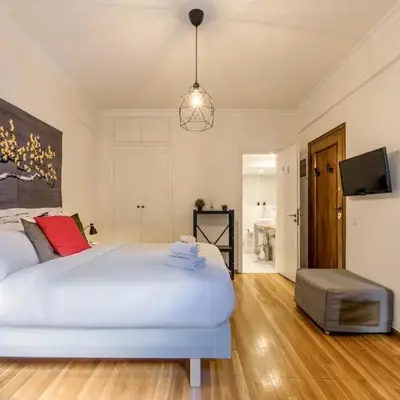 the Artistic One-Bedroom Studio in Plaka