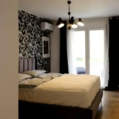 Luxurious studio apartment close to the beach and airport