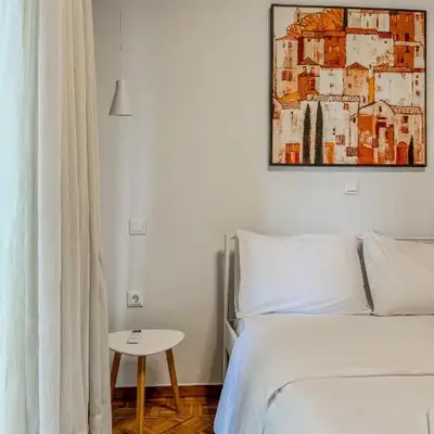 Apartment near Metro + Port
