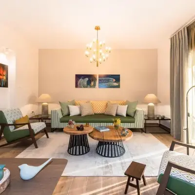 Artsy Spacious Cozy Apartment in Glyfada Center