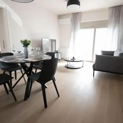 Modern 7th-floor apartment with city view (FORM_G2)