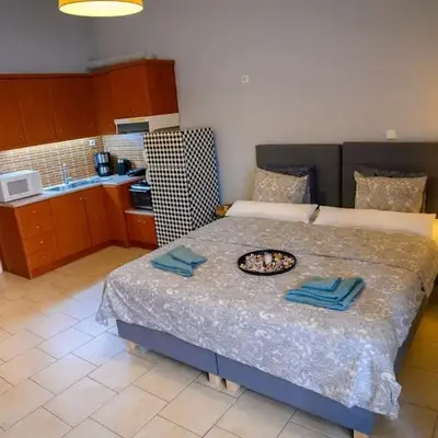 Aphrodite - Cozy & Bright Studio in Egaleo-Athens
