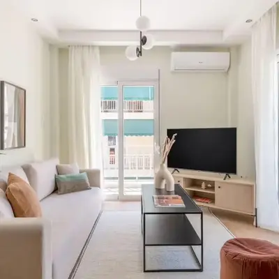 Koukaki 2BR Apartment by UPSTREET