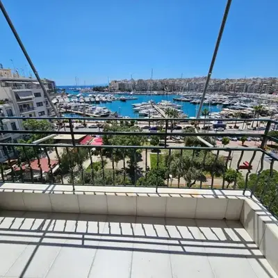 Piraeus center sea view apartment