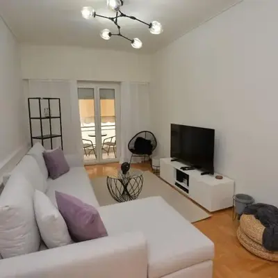 Zen Oasis Apartment