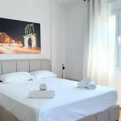 Sunny apartment in Acropolis