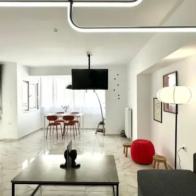 Walk into Dream of Acropolis 10
