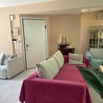 Lovely Maisonette & Parking