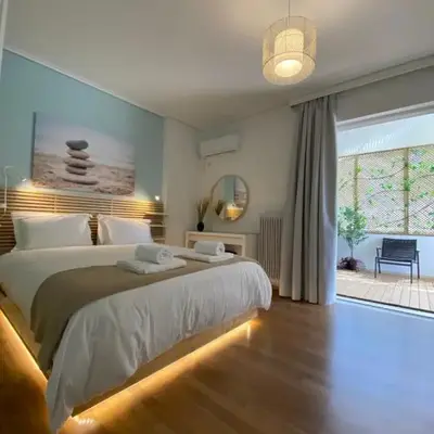 Vouliagmeni Seaside Luxury Home