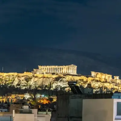 Acropolis Luxury Apartment with Balcony