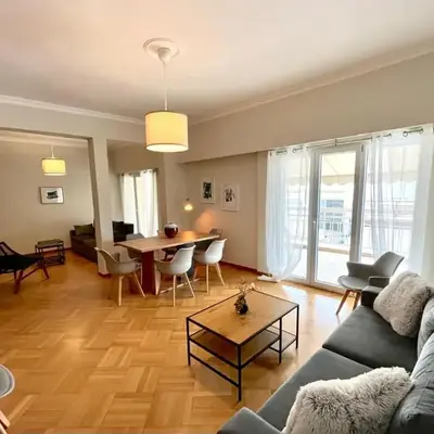 Spacious apartment in Athens