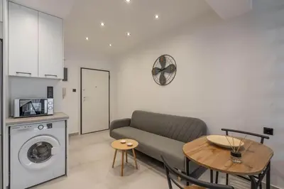 Gallery image of Chic Urban Studio close to Athens Landmarks in Athens