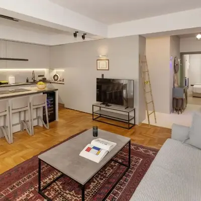 Well-designed apartment by the Acropolis GHH