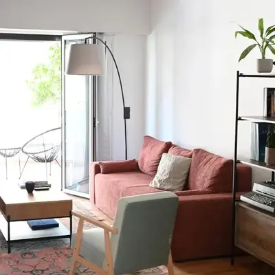 Stylish and spacious apartment in cool area