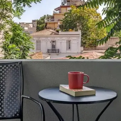 The Meta Stay-Rooftop Access Sunny Suite