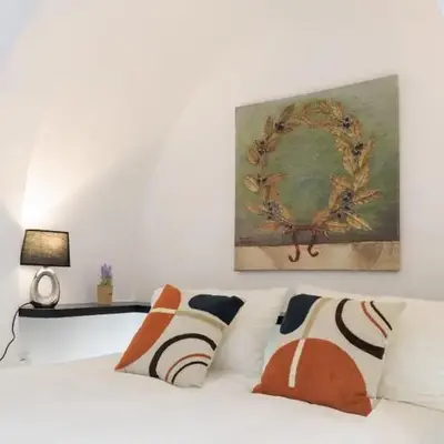 Aiolos luxury apartment under acropolis in plaka