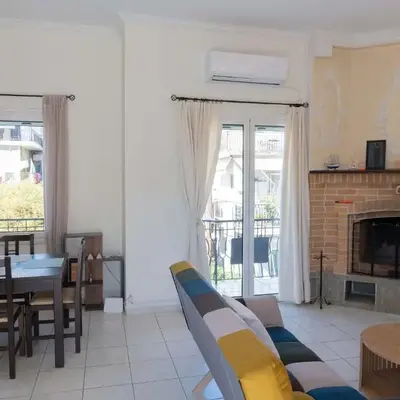 Cozy Greek Apartment