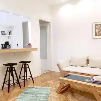 Athens Pangrati cute apt