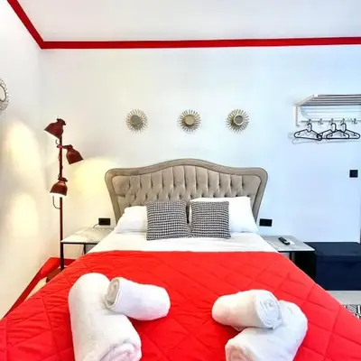 Plaka Central Suite by Zeussuites