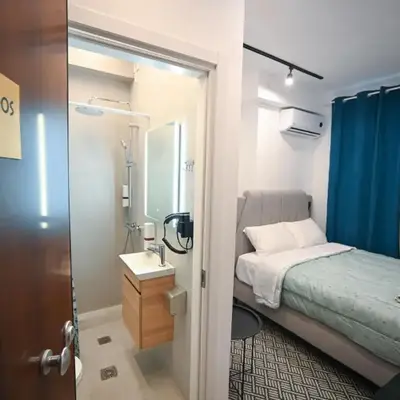 Athinaidos Suite by Zeussuites