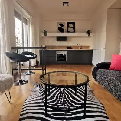 CDV stylish Athens flat