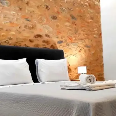 Stone Apartment Close to the Airport