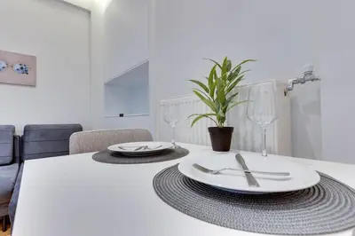 Gallery image of Elegant flat 5 walk to metro panormou in Athens