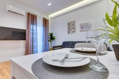 Gallery image of Elegant flat 5 walk to metro panormou in Athens