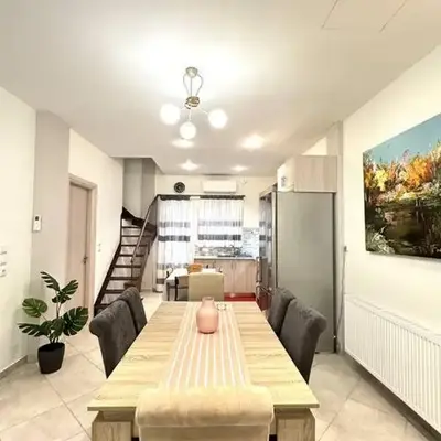 Tide and Tonic spacious 1bd apartment with extra Loft Style Sleeping Area