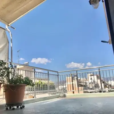 Quiet penthouse at 5th floor
