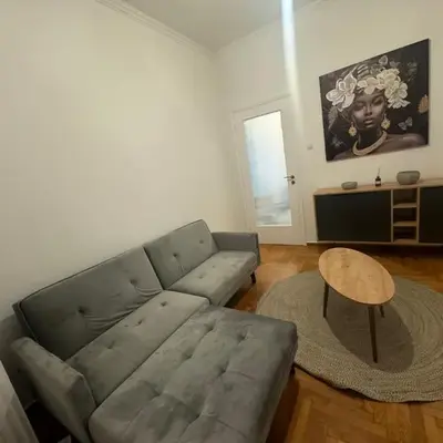 Zografou centre apartment