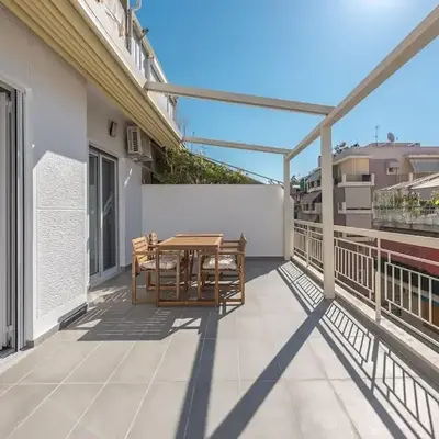 Spacious Athens Apt Large Balcony 200m to Metro
