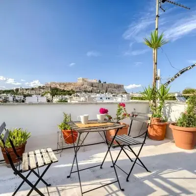 Acropolis Penthouse with 50mbps WIFI